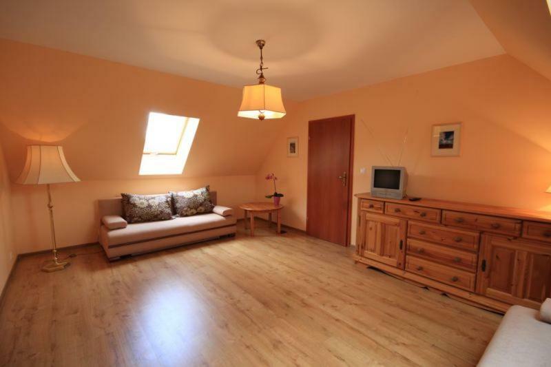 Karpnicka Struga W Dolinie Palacow I Ogrodow Jelenia Góra Extérieur photo